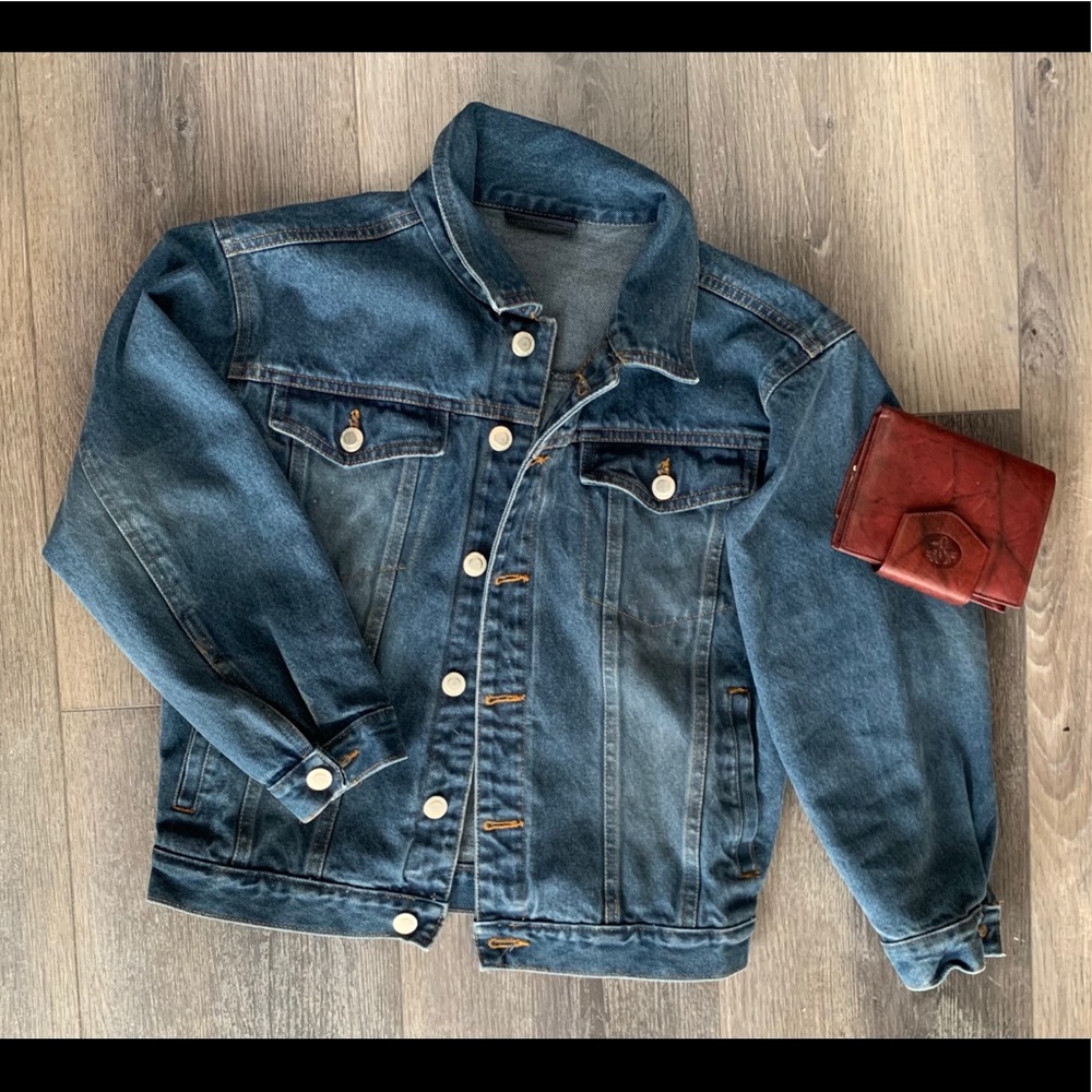 Vintage cropped quarter sleeve denim jacket